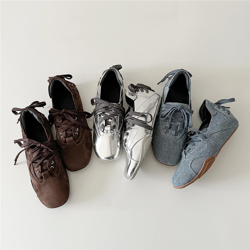 Women’s Fashion Sneakers, Retr - огляд і ціна Leather Sneaker Care Kit