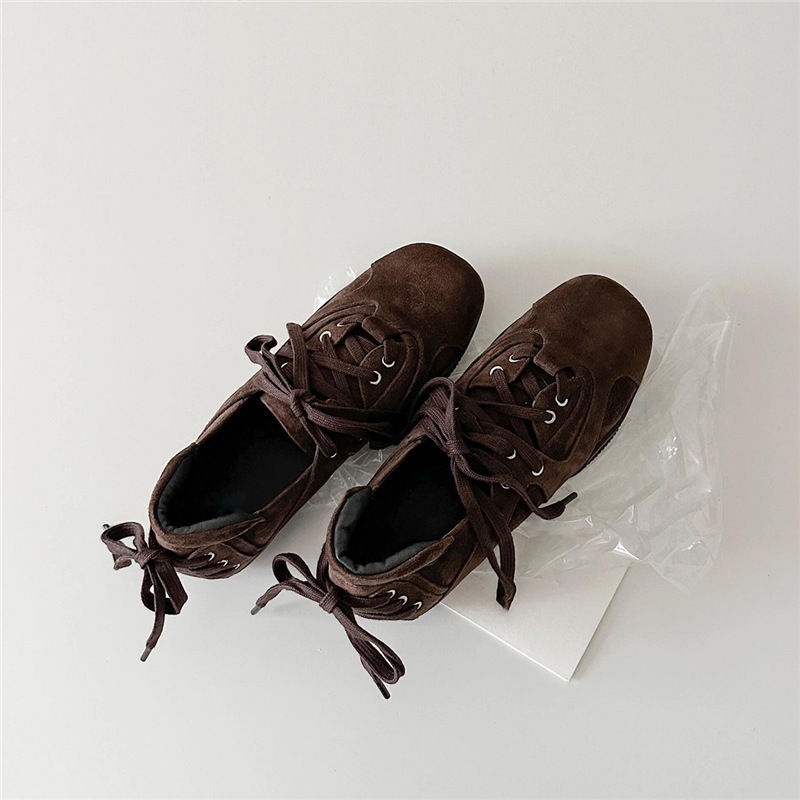 Women’s Fashion Sneakers, Retr - огляд і ціна Leather Sneaker Care Kit