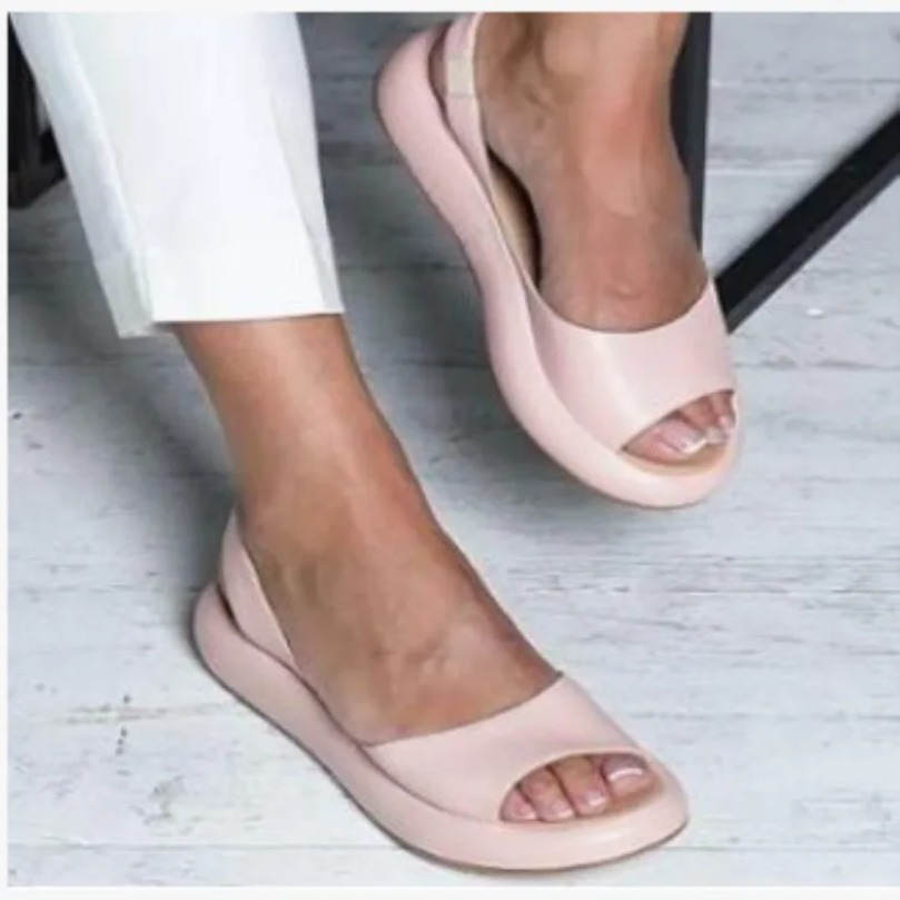 Flat Sandal Slipper Woman Clou - огляд і ціна Leather Sneaker Care Kit
