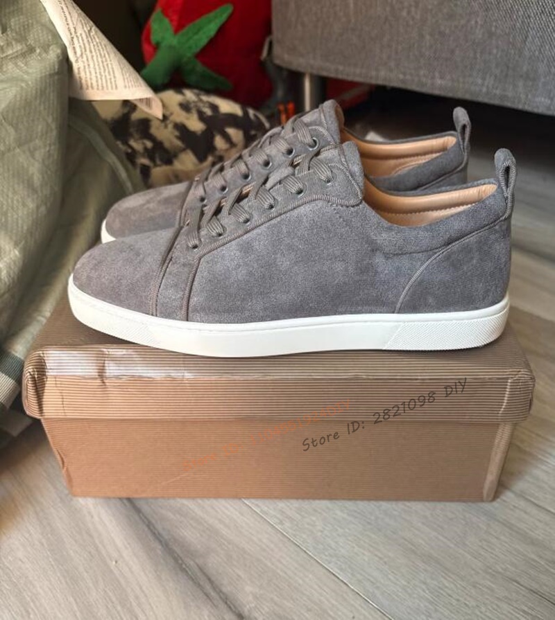 Concise Grey Suede Leather Lac - огляд і ціна Leather Sneaker Care Kit